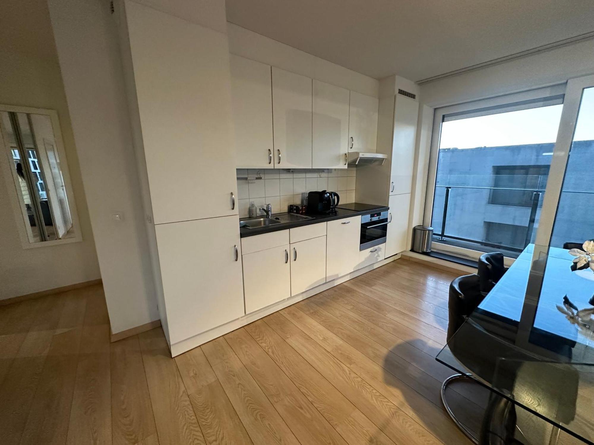 With Stunning View In Center Apartamento